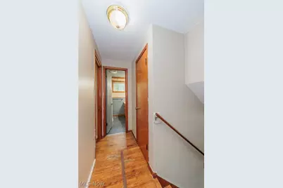 916 West Drive, Sheffield Lake, OH 44054 - Photo 24