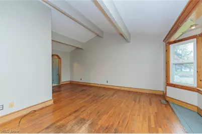 916 West Drive, Sheffield Lake, OH 44054 - Photo 4