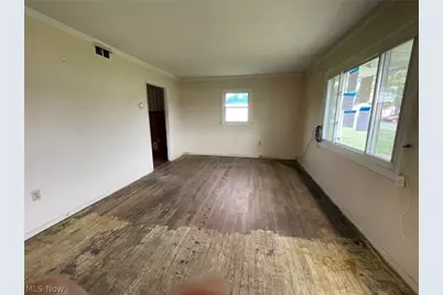 1933 Bollinger Avenue NE, Canton, OH 44705 - Photo 14