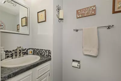 1393 Munroe Falls Avenue, Cuyahoga Falls, OH 44221 - Photo 10