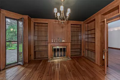 18420 Shelburne Road, Huber Heights, OH 44118 - Photo 10