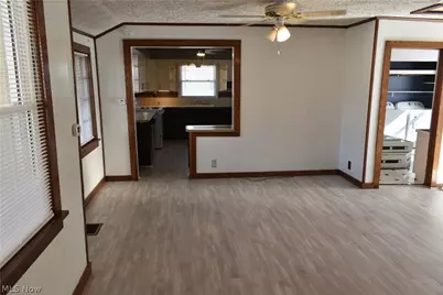 811 Grandview Avenue, Coshocton, OH 43812 - Photo 6