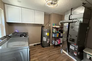 3195 Martha Dr, Geneva, OH 44041 - Photo 2