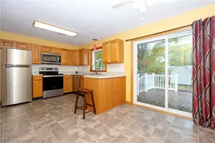 2207 Robinhood Dr, Wooster, OH 44691 - Photo 10