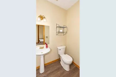 835 Lehigh Avenue, Cuyahoga Falls, OH 44221 - Photo 34