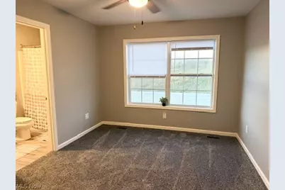 51945 William Lane, St Clairsville, OH 43950 - Photo 4