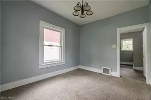 904 Work Dr, Akron, OH 44320 - Photo 10
