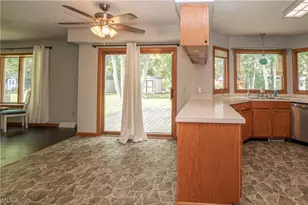 498 Herbert Rd, Akron, OH 44312 - Photo 14