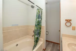 498 Herbert Rd, Akron, OH 44312 - Photo 30