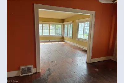 97 W Oxford Street, Alliance, OH 44601 - Photo 4