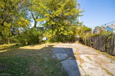 9809 Hilgert Drive, Loveland, OH 44104 - Photo 24
