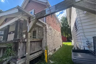 854 Keeney St, Akron, OH 44310 - Photo 2