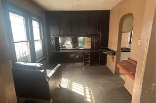 854 Keeney St, Akron, OH 44310 - Photo 8