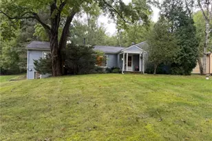 3452 Tee Dr, Akron, OH 44333 - Photo 2
