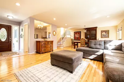3129 Warrensville Center Road, Huber Heights, OH 44122 - Photo 4