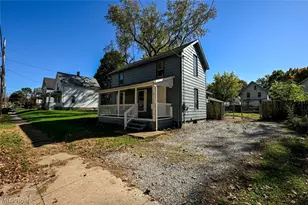 260 E York St, Akron, OH 44310 - Photo 2