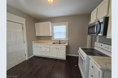 2317 11th Street SW, Canton, OH 44706 - Photo 2