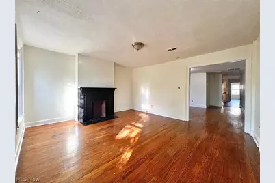 2701 W 14th Street, Loveland, OH 44113 - Photo 4