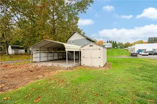 223 Monroe St, Loudonville, OH 44842 - Photo 2