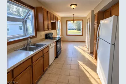 1936 Windsor Street, Cuyahoga Falls, OH 44221 - Photo 4