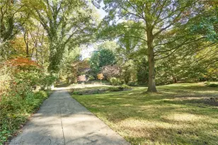 499 Bastogne Dr, Akron, OH 44303 - Photo 32