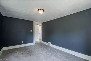 757 Baird St, Akron, OH 44306 - Photo 18