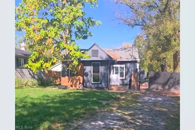 899 Flanders Avenue, Akron, OH 44314 - Photo 1