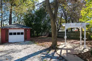 461 Morningview Ave, Akron, OH 44305 - Photo 34