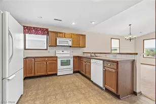 2806 Marsh Ave NW, Canton, OH 44708 - Photo 12