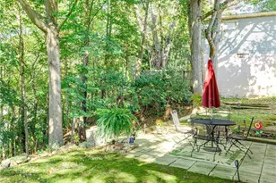 548 Gibbs Rd, Akron, OH 44312 - Photo 4