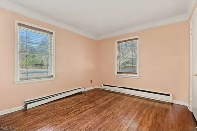 7938 Skyline Drive, Grandview Heights, OH 44147 - Photo 10