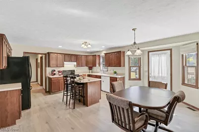 970 Scenic Lane, Green Hills, OH 44131 - Photo 2