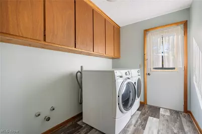 1734 E Broad Street, Louisville, OH 44641 - Photo 30
