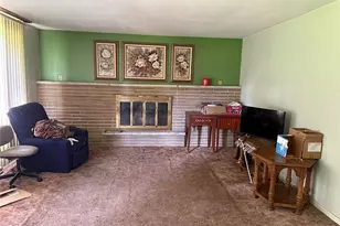 2625 Hyacinth Dr NW, North Canton, OH 44720 - Photo 2
