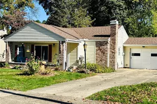 2711 Ironwood St, Cuyahoga Falls, OH 44221 - Photo 2