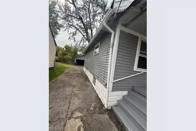 14612 Kingsford Avenue, Loveland, OH 44128 - Photo 4
