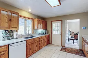 1067 Mohawk Trail SW, Hartville, OH 44632 - Photo 14