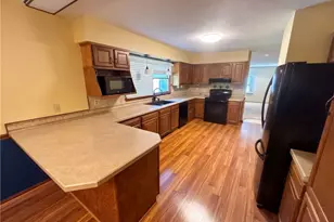 453 Carruthers Rd, Tallmadge, OH 44278 - Photo 2