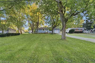 5094 Bob O Link Street NW, North Canton, OH 44720 - Photo 4
