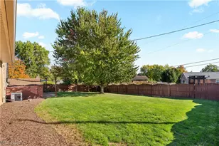 2206 56th St NE, Canton, OH 44721 - Photo 6