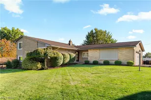 2206 56th St NE, Canton, OH 44721 - Photo 2