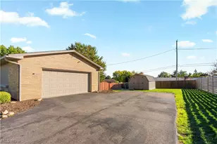 2206 56th St NE, Canton, OH 44721 - Photo 4