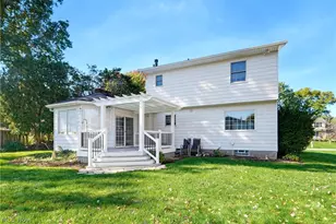 3317 Cherrywood Dr, Barberton, OH 44203 - Photo 34