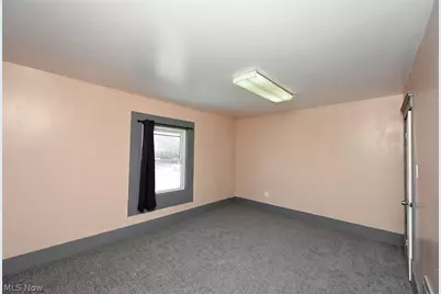 868 N Main Street, Akron, OH 44310 - Photo 12