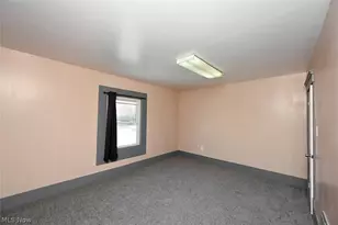 868 N Main St, Akron, OH 44310 - Photo 12