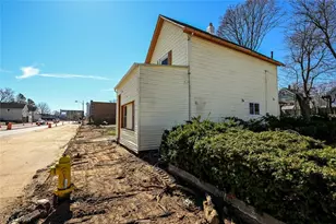 868 N Main St, Akron, OH 44310 - Photo 6