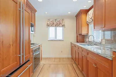 415 Fourth Street, Marietta, OH 45750 - Photo 6
