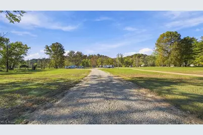 5255 Frost Road, Coolville, OH 45723 - Photo 8