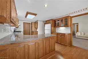 601 Sonora Dr, Barberton, OH 44203 - Photo 14