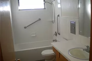 292 E Cassell Ave, Barberton, OH 44203 - Photo 6